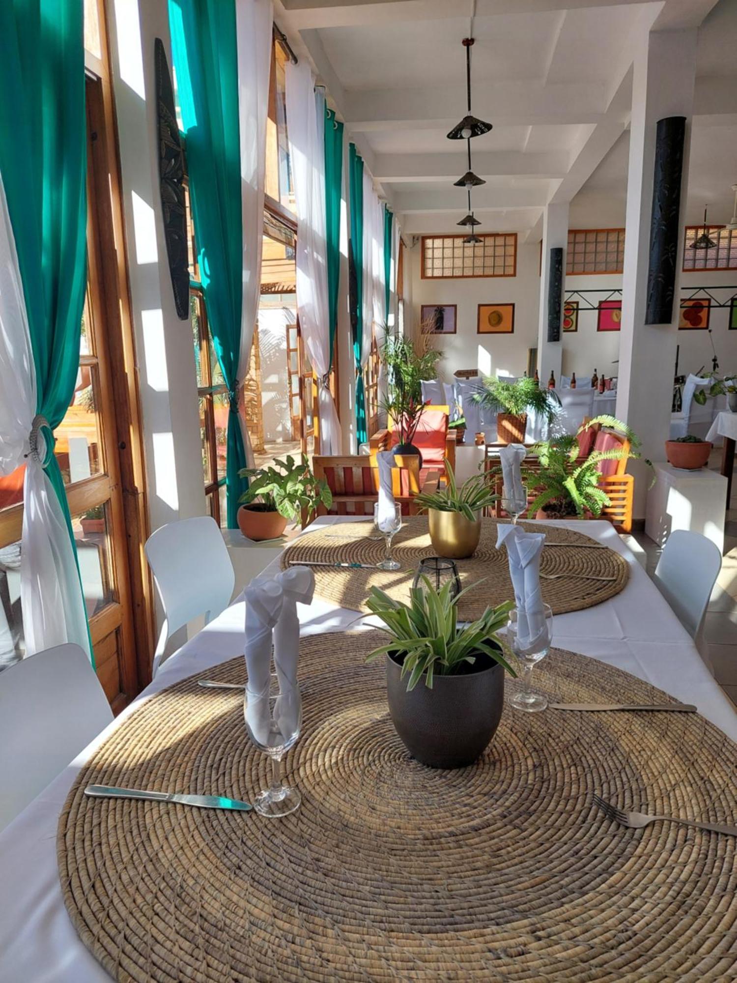 Island Continent Hotel Ivato Airport Kültér fotó
