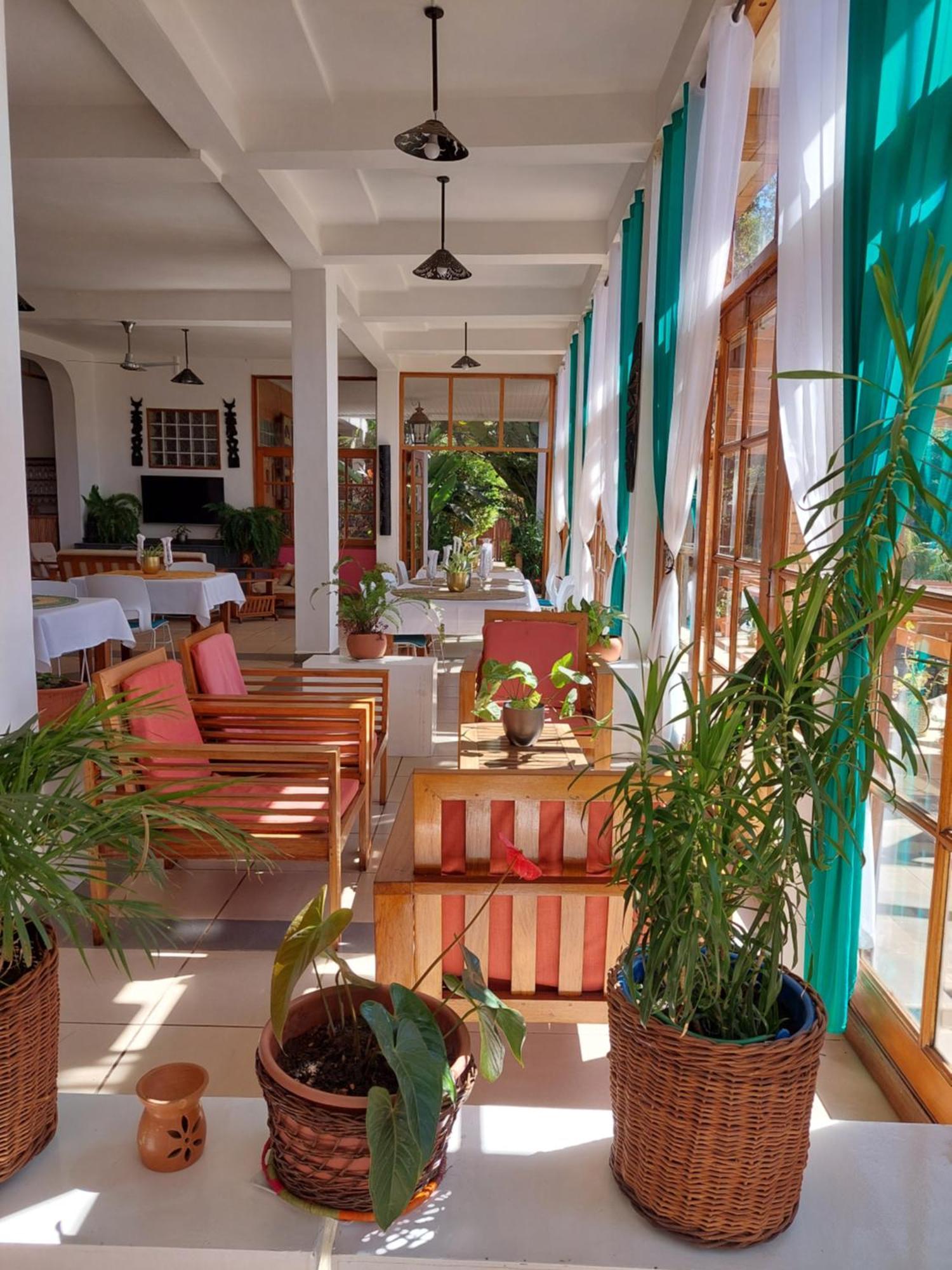 Island Continent Hotel Ivato Airport Kültér fotó